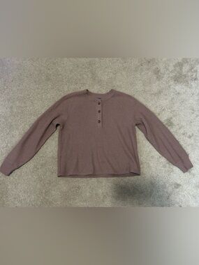 Old Navy Waffle Knit Top size: medium